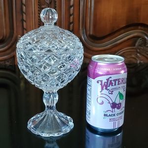 Vntg 8 1/2" Diamond Waffle Lidded Bright Clear Sparkling Dish EUC